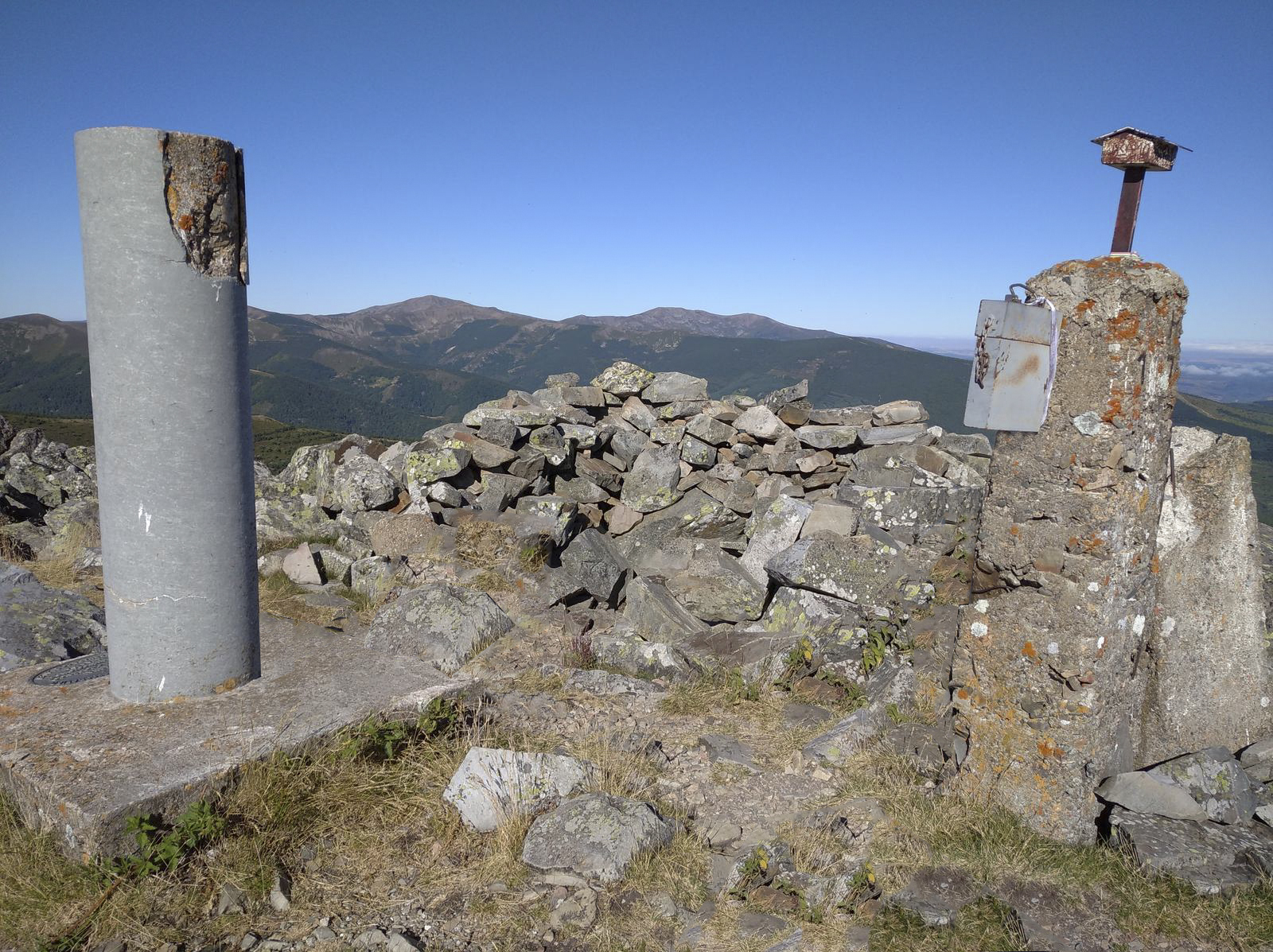 Foto Valgañon - Ibaya (1.707 m) - Alto de las Neveras (1.833 m) - Torocuervo (1.934 m) - Cerro de Fuente. Todo el día