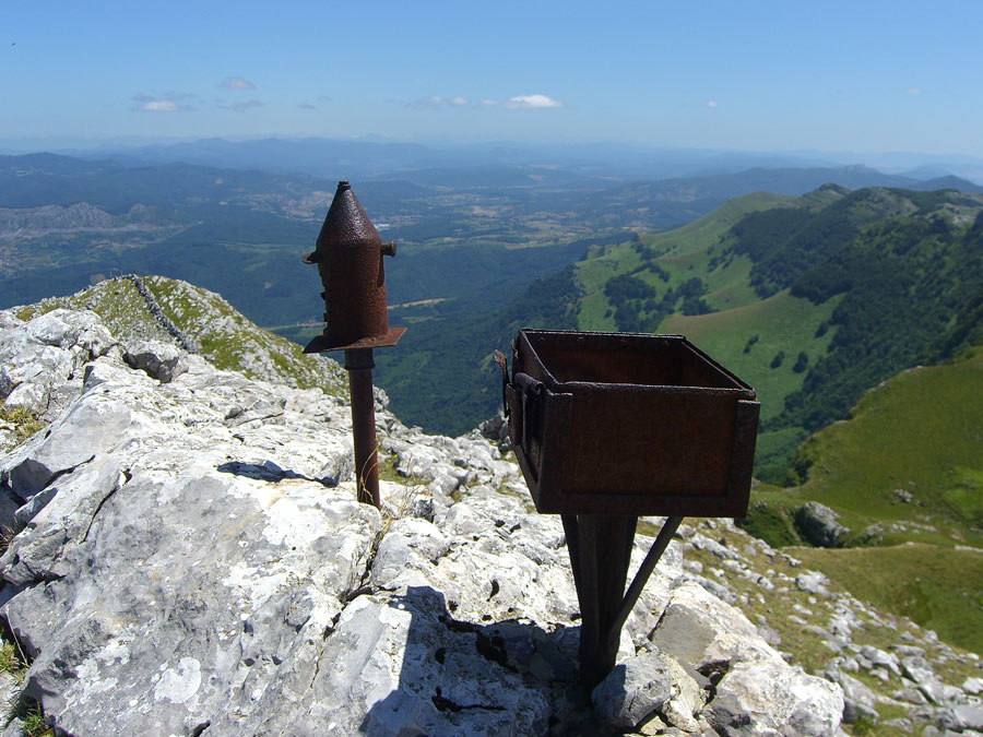 Foto Dia 11- Travesía Guardetxe – Irumugarrieta (1430 m)- Aldaon (1411 m) – Uakorri (1304 m) – opc. Balerdi (1193 m) - Amezketa (Nafarroa) Todo el día