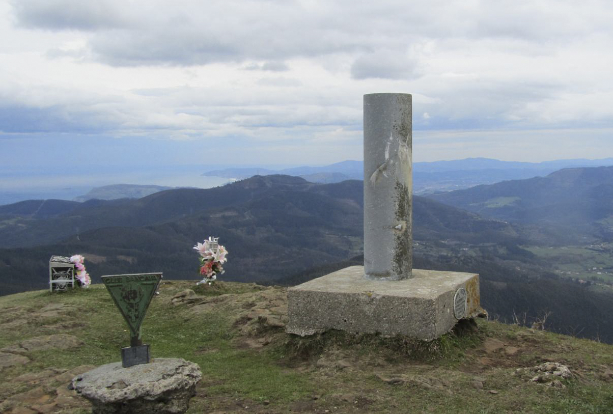  Travesía - Pto de las Muñecas Alen (803 m.) Mercadillo-Sopuerta (Bizkaia)Mañanera