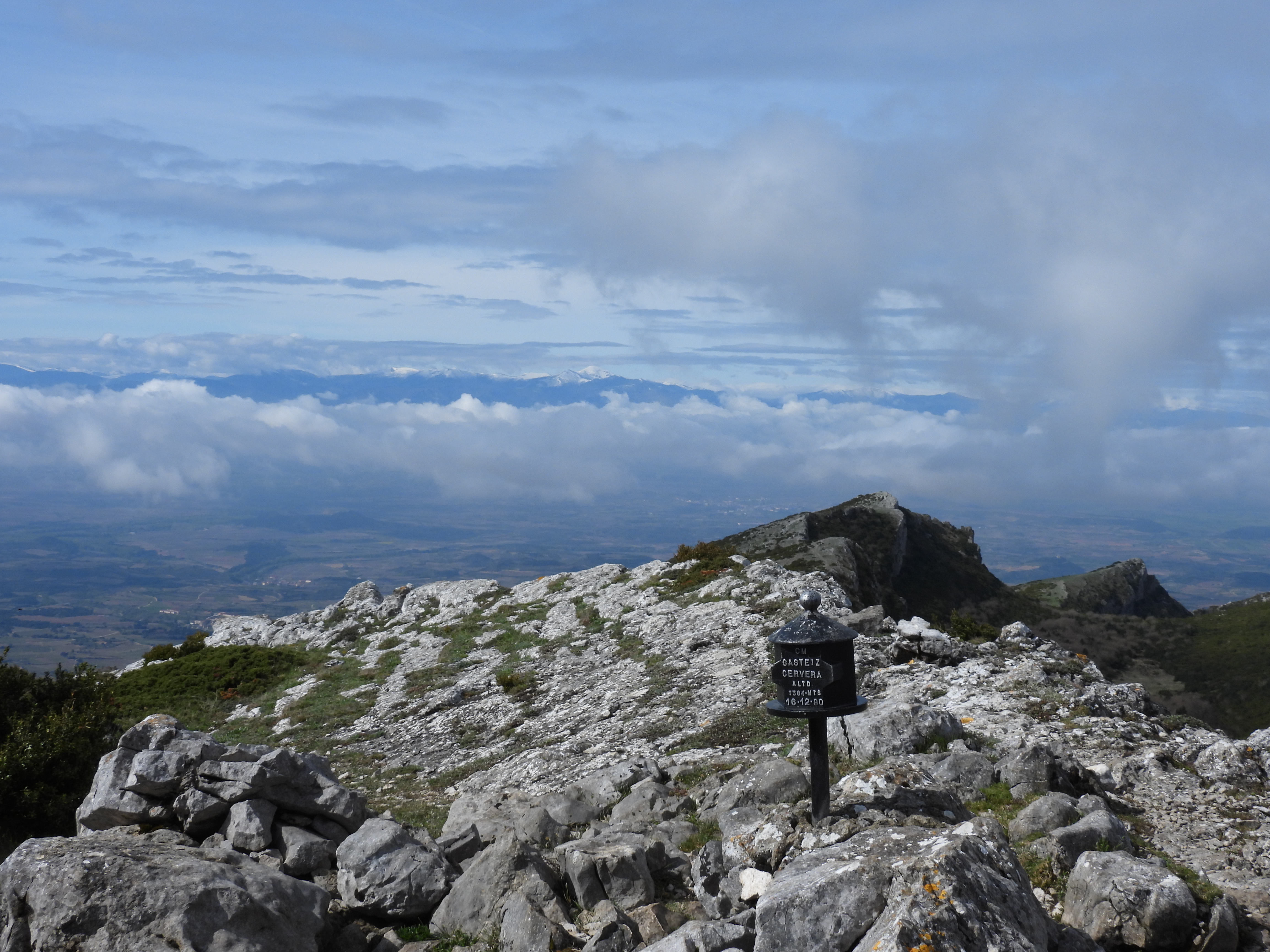 Foto Pipaón –CERVERA (1.384 mts)---Leza- Araba. Mañanera