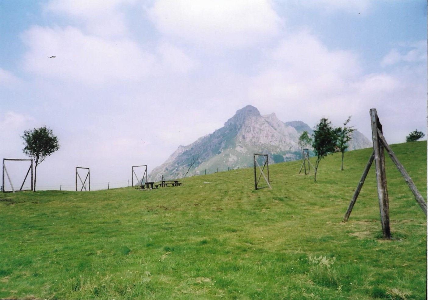 Foto Dia 17 y 18-ASTURIAS-PEÑA RUEDA (2155 m) - GAMONITEIRO (1786 m)