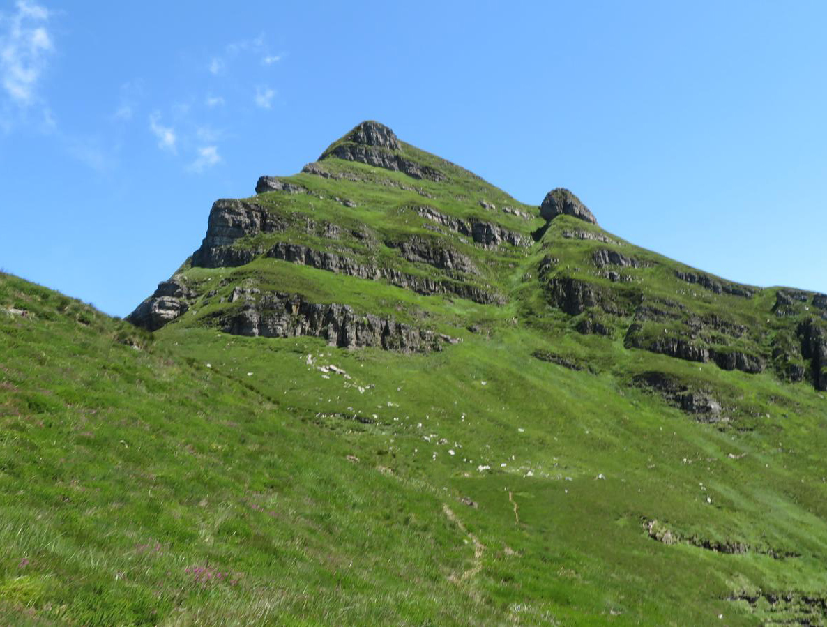 Foto Estaca de Trueba - Cubada grande - Castro Valnera - Pico la miel - Puerto lunada