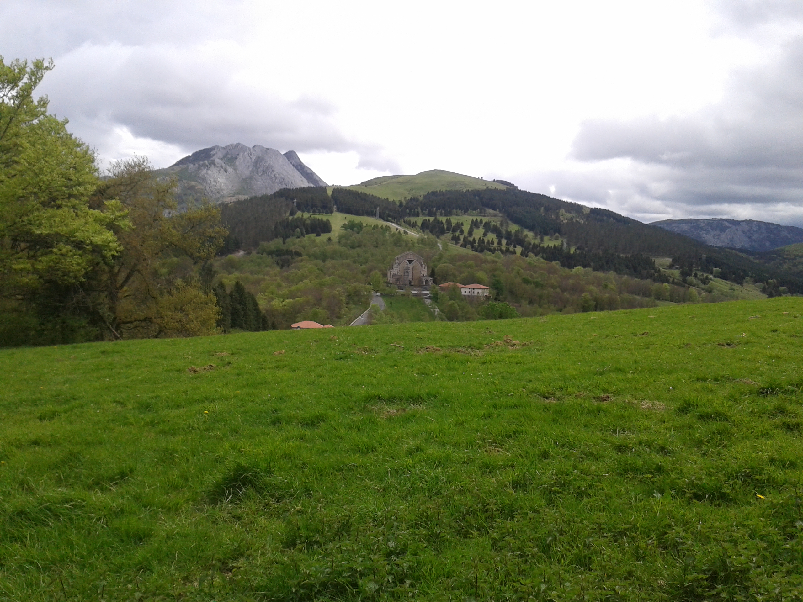 Foto Mendietara:Pto. Urkiola ---SAIBI (95 mts)—ALTUNGANA (765 mts )—Pto. Barazar