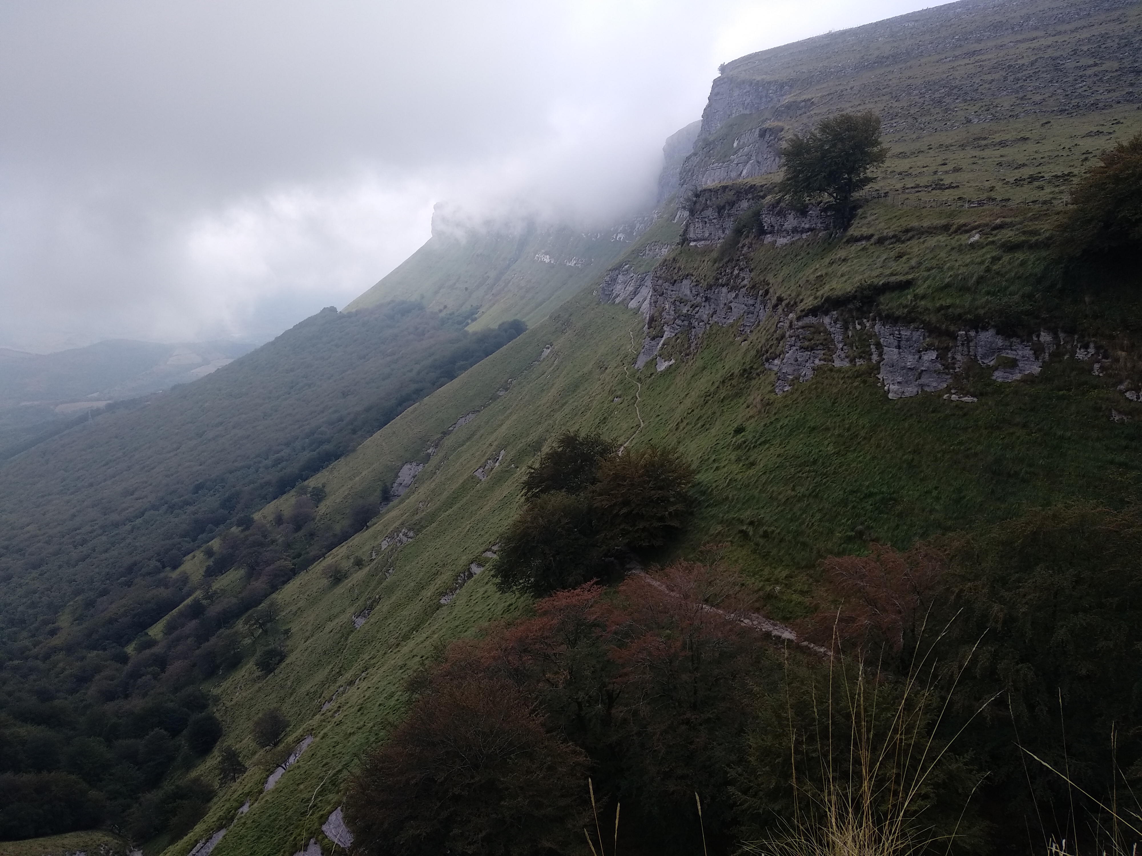 Foto Travesía Lendoño- Iturrigorri Tologorri (1073)- Bedarbide (1041)- Txolope (1027)- Txarlazo (933)- (ArabaBizkaia)  Mañanera