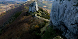 Sierra Cantabria : Ntra. Sra de Okon - San Tirso (1.333) - Cripàn - Laguardia.  ( COMIDA EN  LA RIOJA)