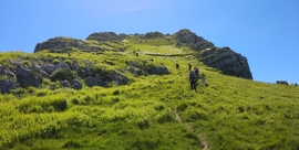 Dia 1-Travesía Bastida – Behorlegi (1265 m, el Txindoki de Iparralde) - surgencia de la Bidouze - Arla (Iparralde) Todo el día