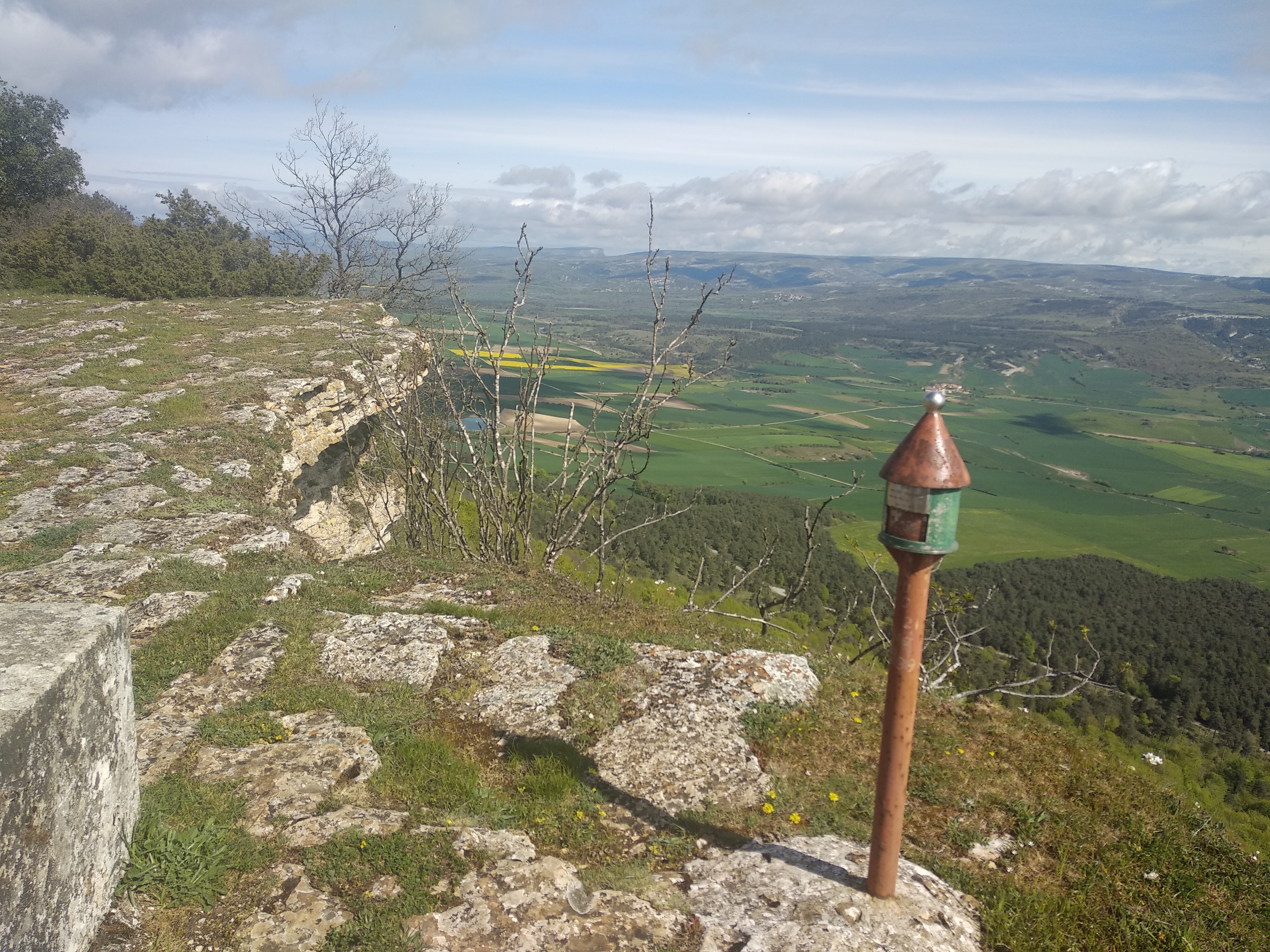 Foto Circular Valpuesta - las 3 erres Raso (1046 m) - Riska (1003 m) – Rodil (1031 m) (Burgos - Araba) Mañanera